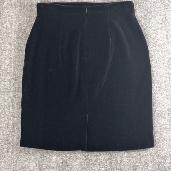 Ann Taylor Vintage Velvet Skirt Size 12 Black Pencil Knee Length Made in the USA - Picture 2 of 8